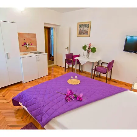 City Center Apartment